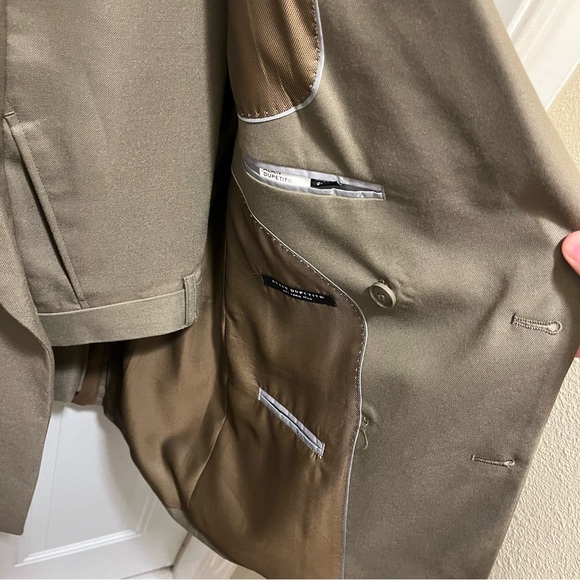 Alain Dupetit Dusky Green Double Breasted Suit - Picture 4 of 8